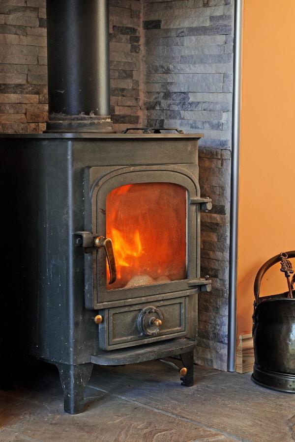 Whitby Spacious Rugby Field Cottage With Off-Street Parking And Ev Fast Point For Electric Cars Экстерьер фото