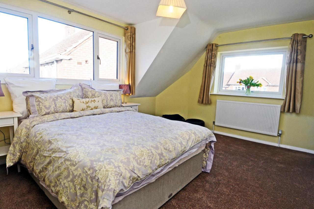 Whitby Spacious Rugby Field Cottage With Off-Street Parking And Ev Fast Point For Electric Cars Экстерьер фото