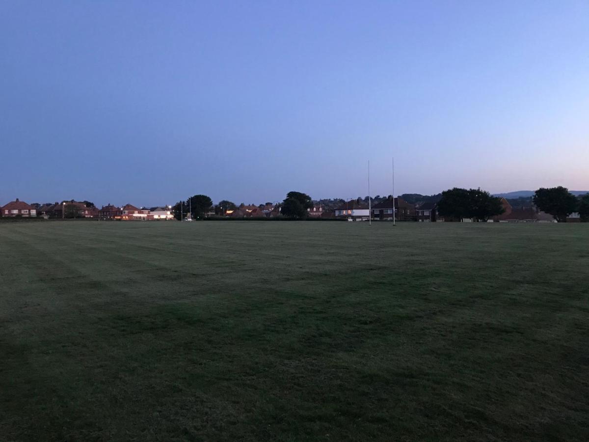 Whitby Spacious Rugby Field Cottage With Off-Street Parking And Ev Fast Point For Electric Cars Экстерьер фото